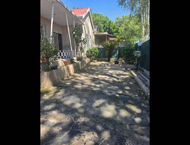 4 BEDROOM HOUSE FOR SALE IN TURFFONTEIN